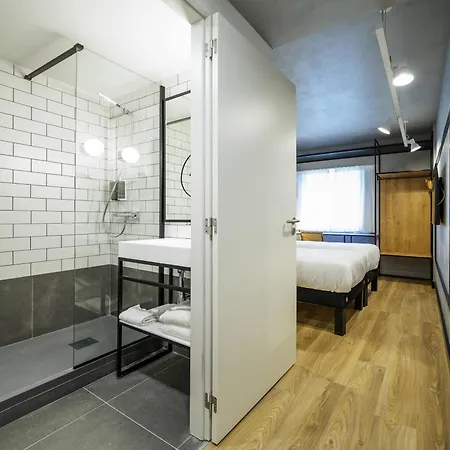 מלון Ibis Centro Mercado Bolhao 3*