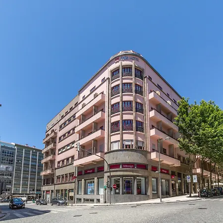 Ibis Centro Mercado Bolhao מלון 3*