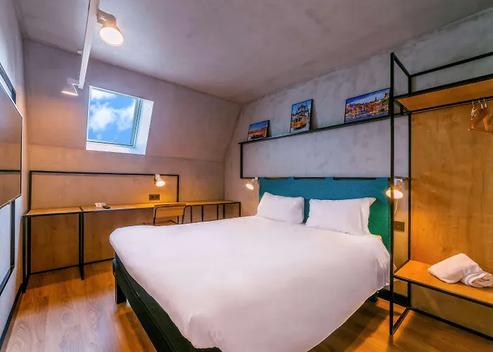 Ibis Centro Mercado Bolhao 3*