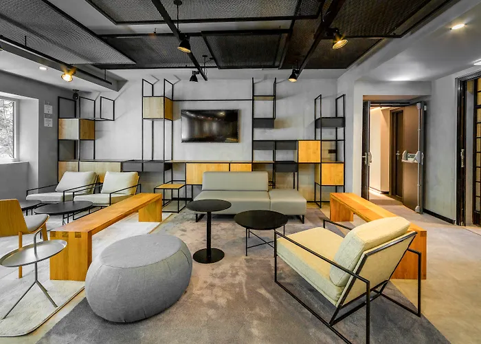 Ibis Centro Mercado Bolhao 3*