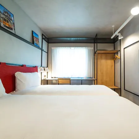 Hotel Ibis Centro Mercado Bolhao 3*