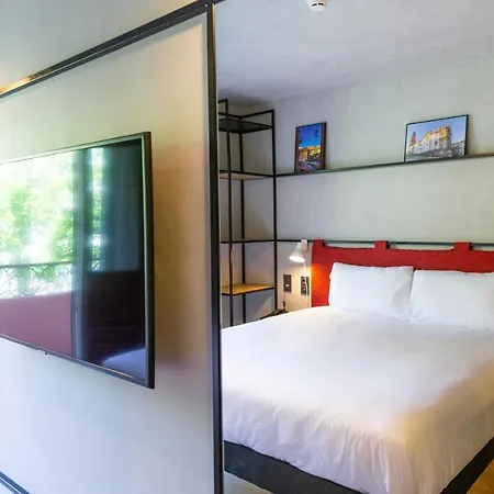 Ibis Centro Mercado Bolhao 3*