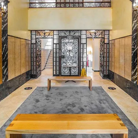 Ibis Centro Mercado Bolhao بورتو