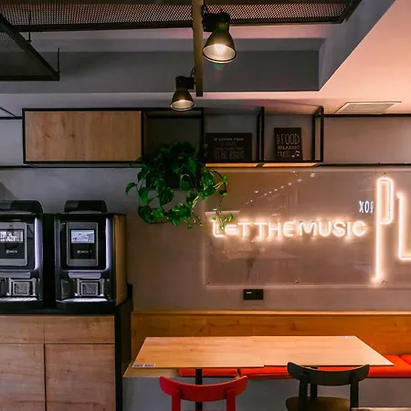 Ibis Centro Mercado Bolhao بورتو