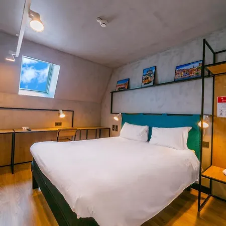 Ibis Centro Mercado Bolhao Szálloda Porto