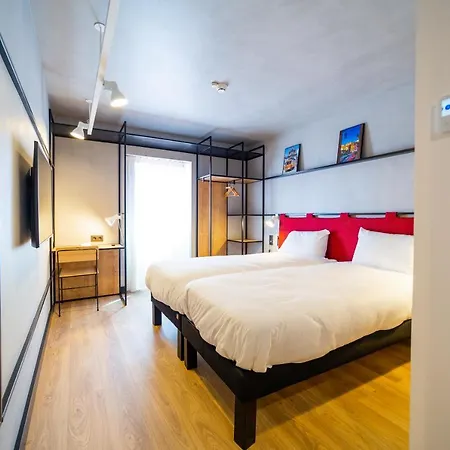 Ibis Centro Mercado Bolhao 3*