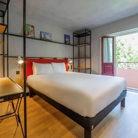Hotel Ibis Centro Mercado Bolhao 3*