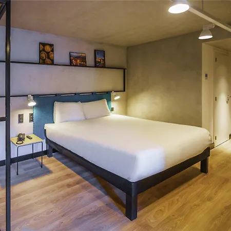 Ibis Centro Mercado Bolhao Szálloda Porto