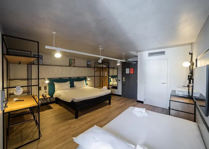 Ibis Centro Mercado Bolhao ポルト