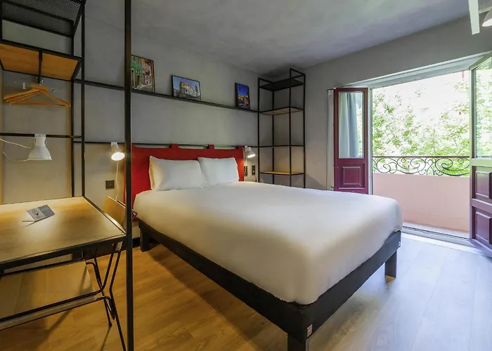 Ibis Centro Mercado Bolhao Szálloda 3*