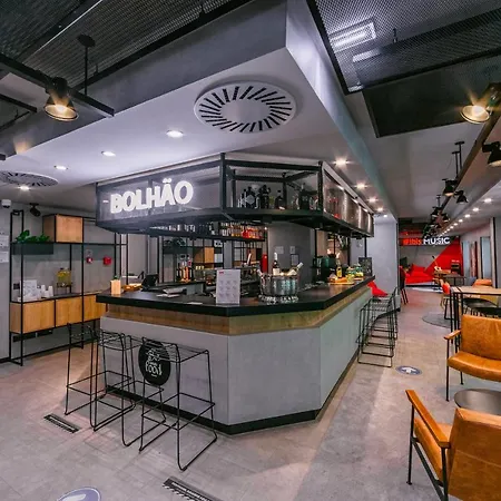 Ibis Centro Mercado Bolhao 3* بورتو