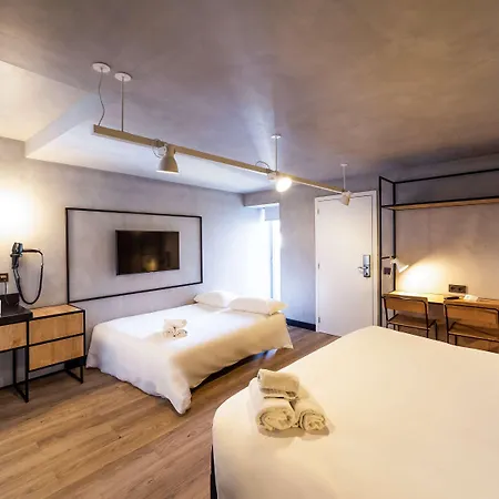 Ibis Centro Mercado Bolhao ポルト