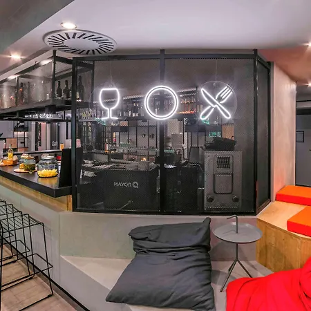 Ibis Centro Mercado Bolhao 3* ポルト