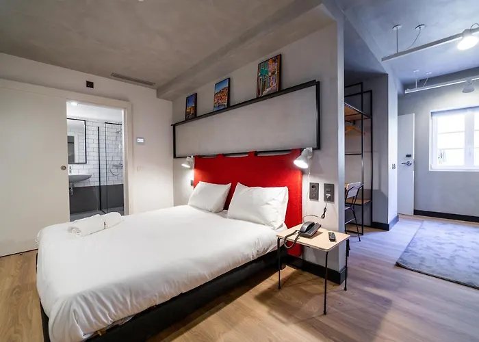 Ibis Centro Mercado Bolhao 3* بورتو