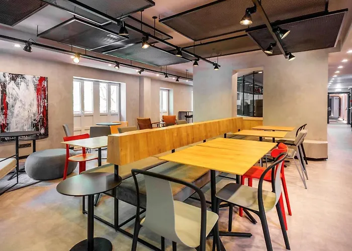 Ibis Centro Mercado Bolhao بورتو