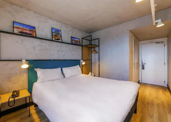 Ibis Centro Mercado Bolhao 3* بورتو