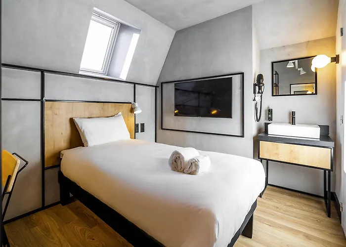 Ibis Centro Mercado Bolhao 3* بورتو